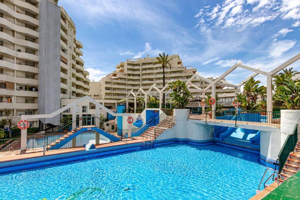 797 Holiday Rentals- Precioso Piso Con Vistas Al Jardin En Benalbeach Benalmádena Exterior photo