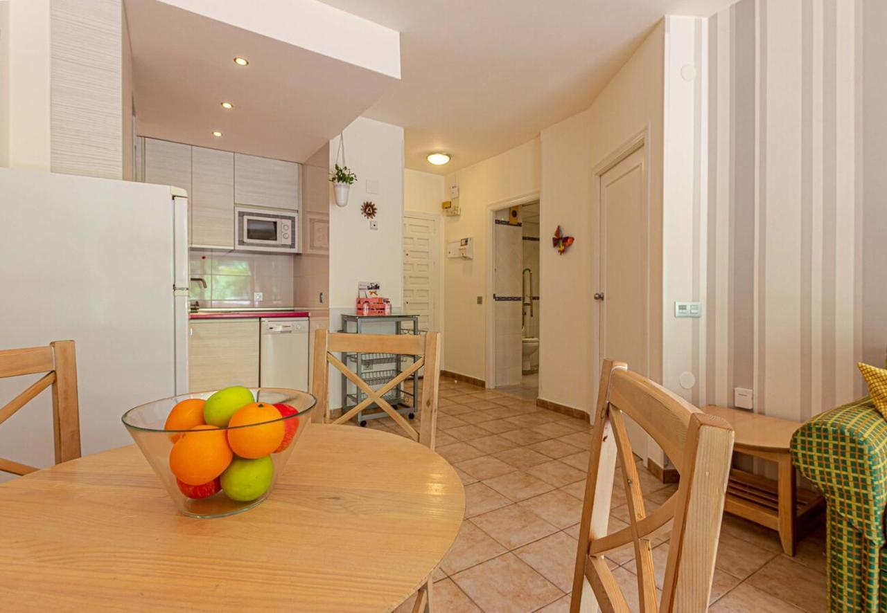 797 Holiday Rentals- Precioso Piso Con Vistas Al Jardin En Benalbeach Benalmádena Exterior photo